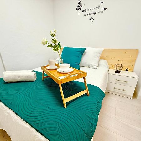 הואלבה Casanova Apartments - Centro 2 Rooms מראה חיצוני תמונה