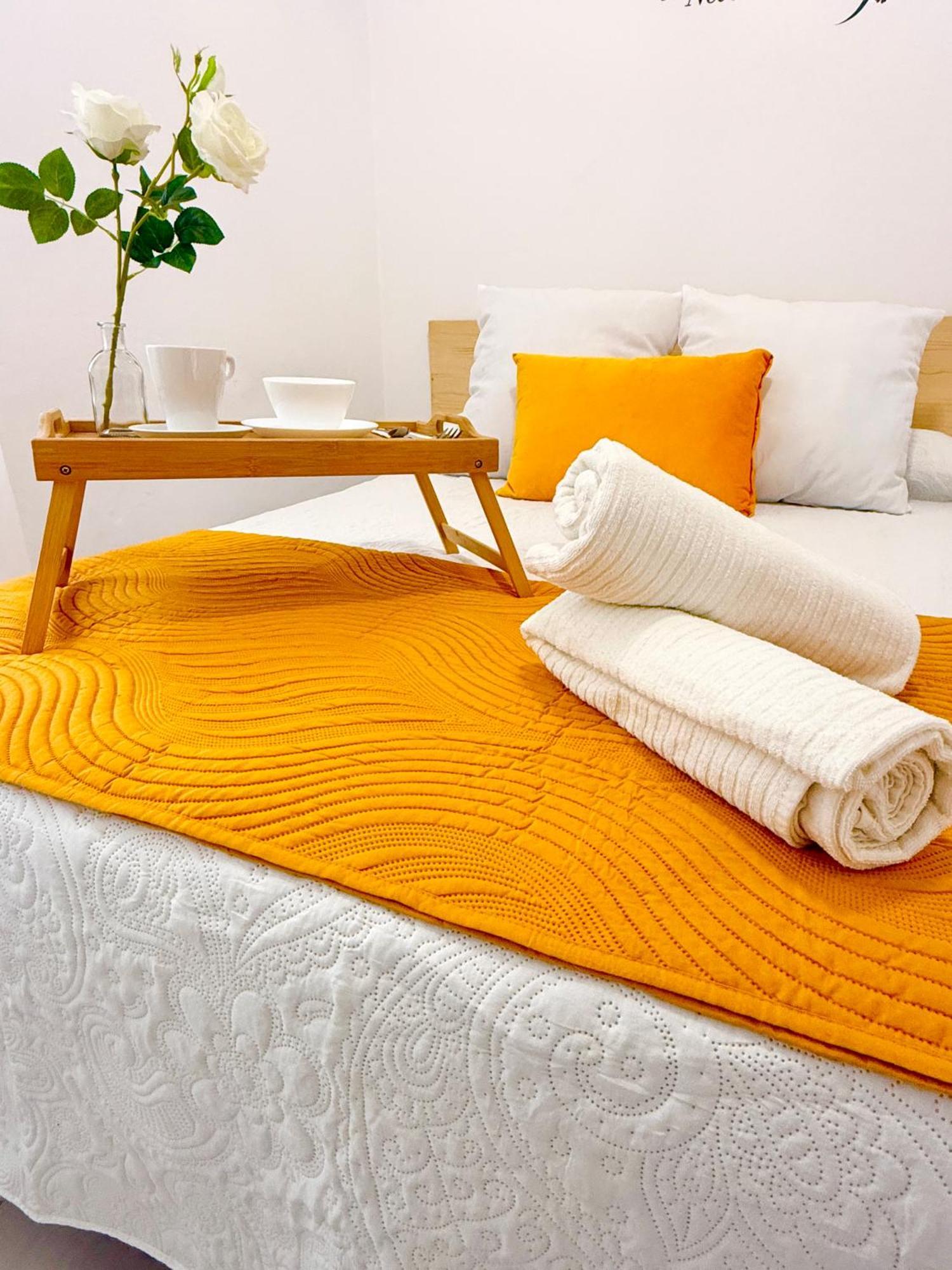 הואלבה Casanova Apartments - Centro 2 Rooms מראה חיצוני תמונה