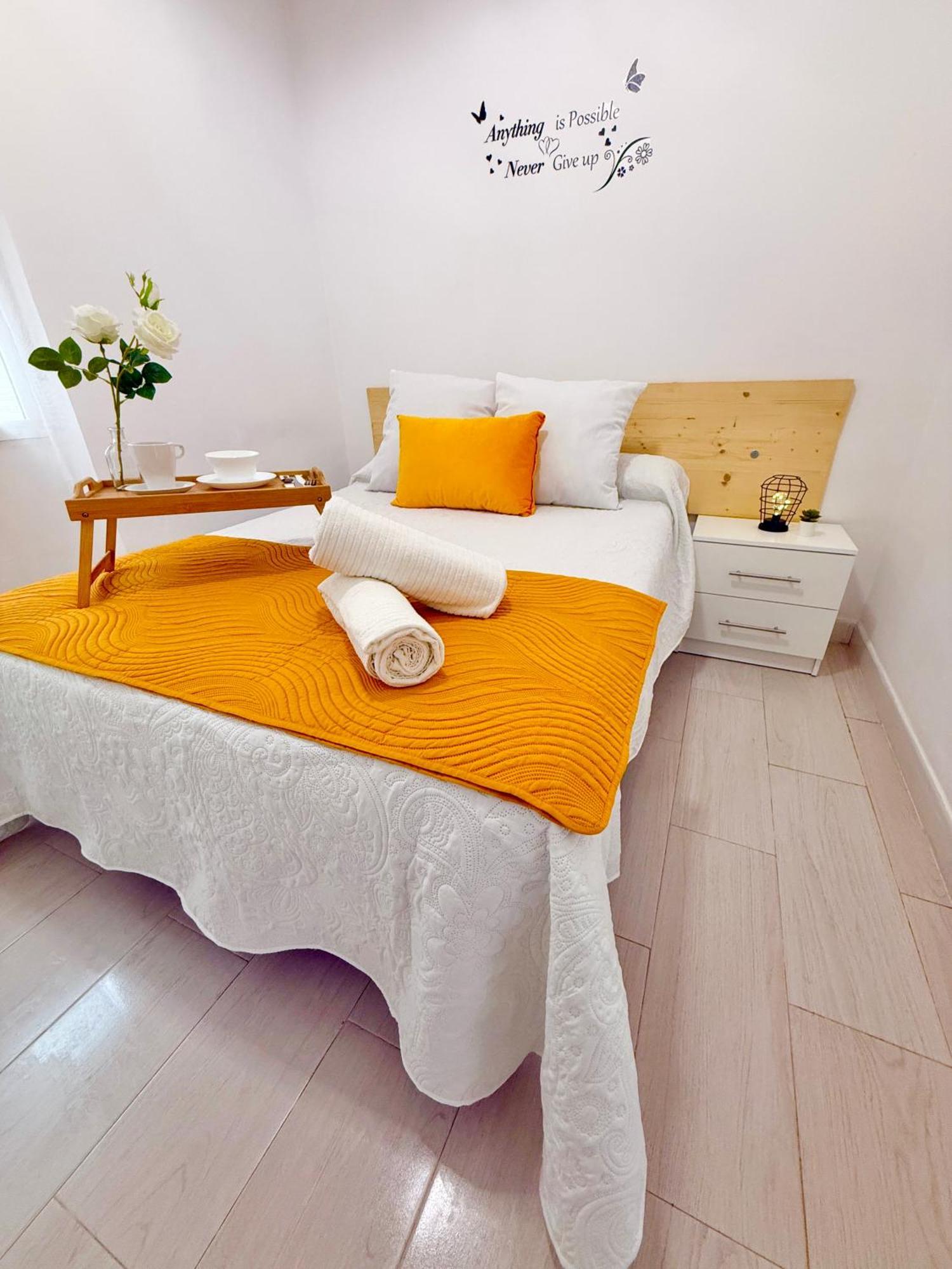 הואלבה Casanova Apartments - Centro 2 Rooms מראה חיצוני תמונה